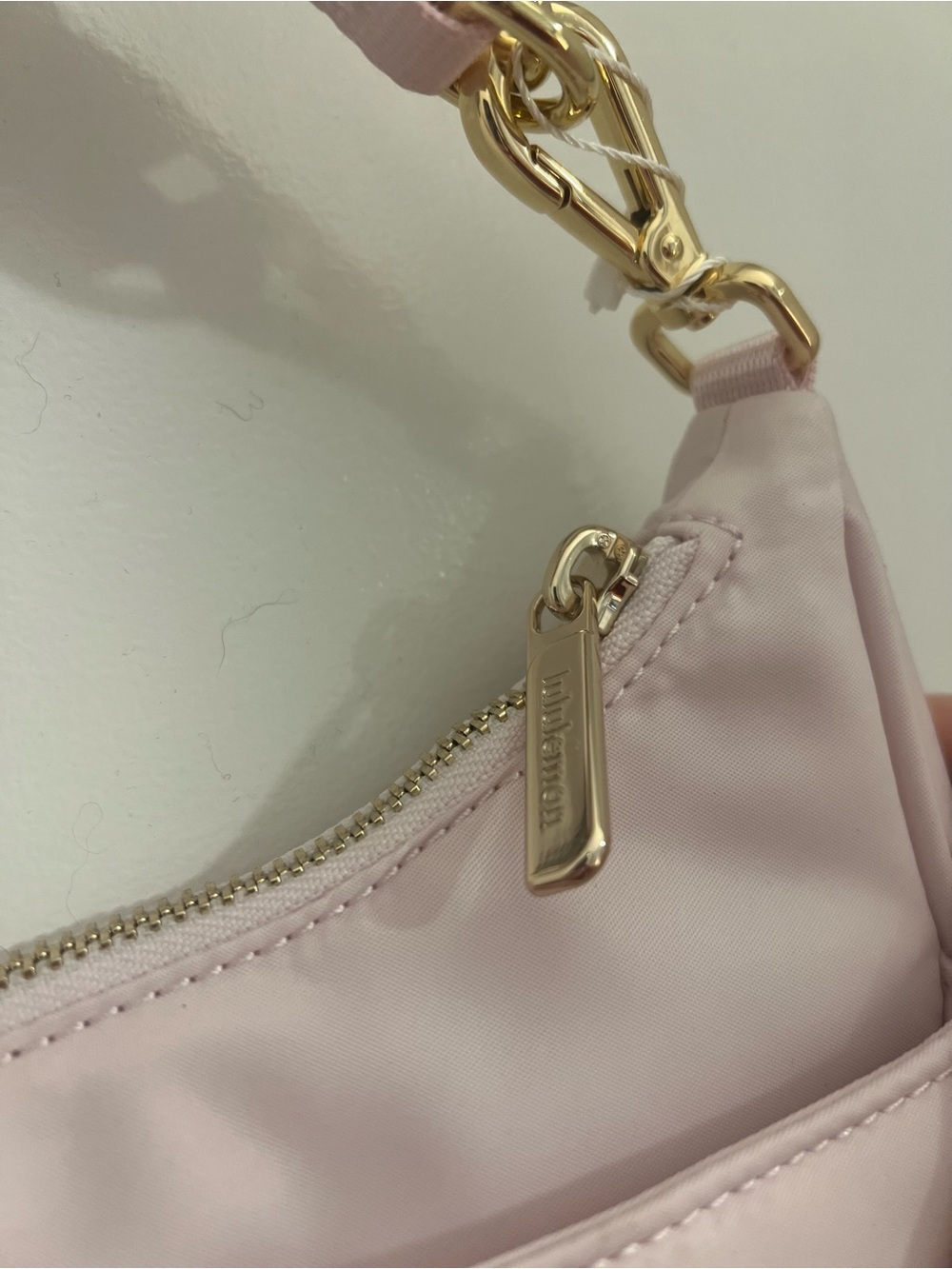 lululemon athletica Pale Pink Shoulder Bag with Gold Hardware - Picture 4 of 13